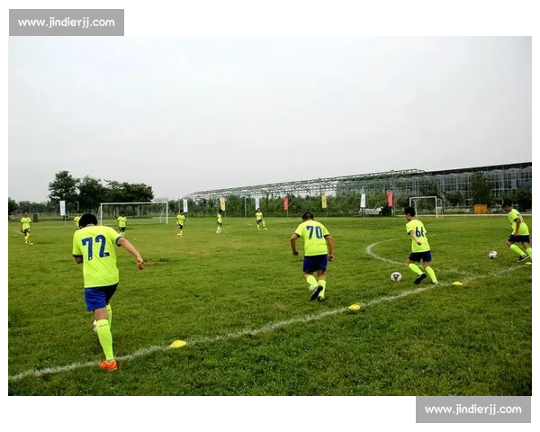 绿茵淬火：南通少年的崩溃成长记